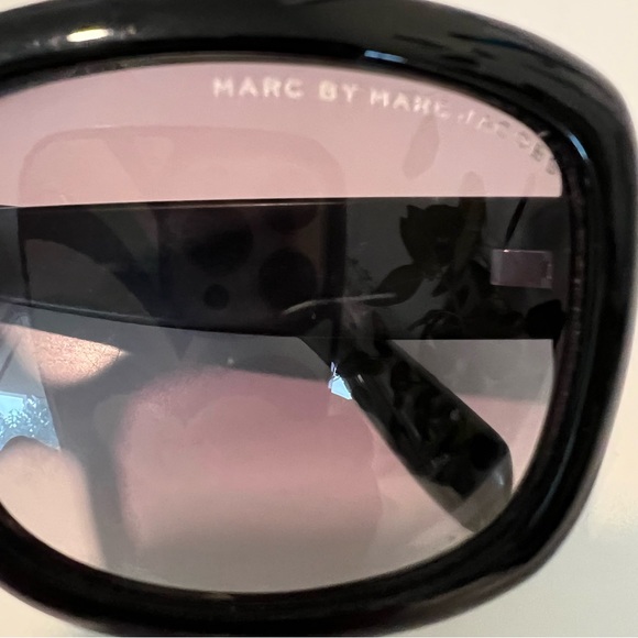 Marc By Marc Jacobs Sunglasses Black - Picture 3 of 6